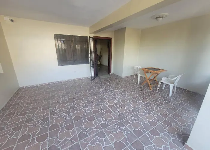 Three Bed Room Next To Colinas Mall Near Monumento